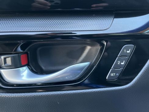 Used 2023 Honda CR-V EX-L image 12