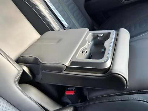 Used 2022 Rivian R1S Adventure image 36