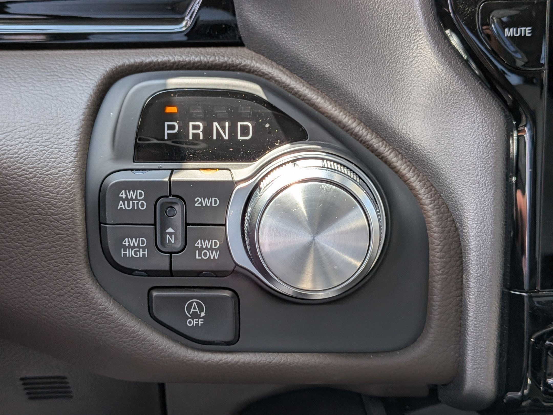Used 2026 RAM 1500 Laramie AWD/4WD image 15