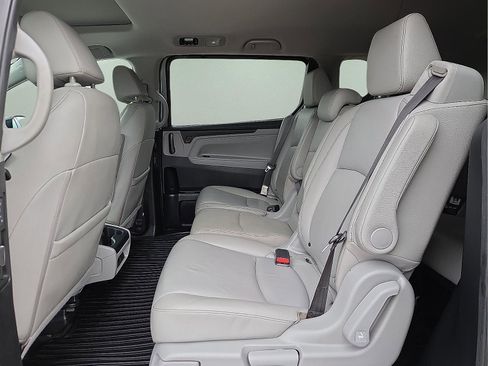 Used 2021 Honda Odyssey EX-L image 11