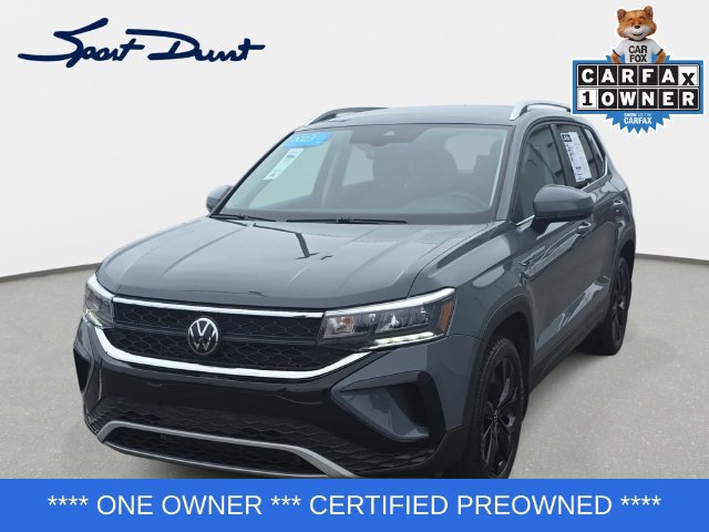 Used 2023 Volkswagen Taos SE w/ Black Wheel Package FWD image 1