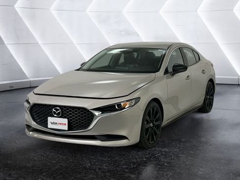 Used 2024 MAZDA MAZDA3 s FWD image 3