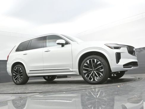 New 2026 Volvo XC90 B6 Ultra w/ Protection Package image 23