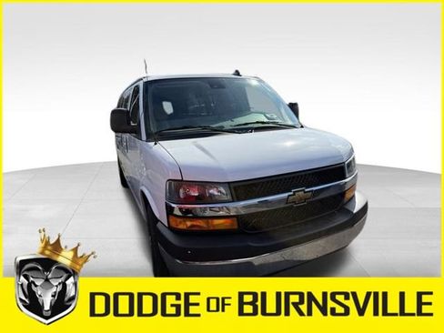 Used 2025 Chevrolet Express 3500 LT w/ LT Preferred Equipment Group image 2