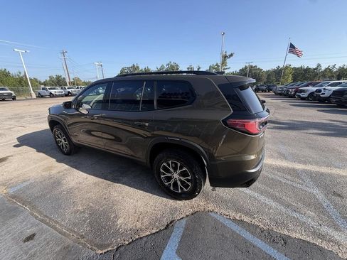 Used 2024 GMC Acadia AT4 w/ Luxury Package AWD/4WD image 5