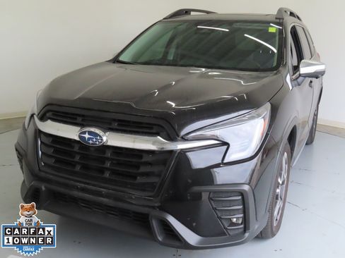 Used 2023 Subaru Ascent Limited w/ Technology Package image 10