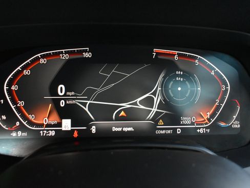 Used 2019 BMW X5 xDrive50i w/ Parking Assistance Package image 17