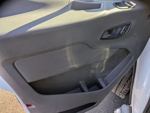 Used 2024 Ford Transit 250 Low Roof w/ Exterior Upgrade Package image 9