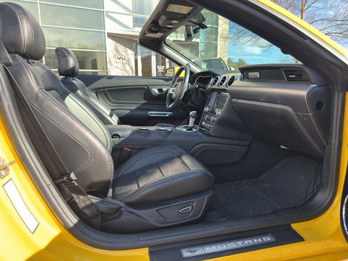 Used 2018 Ford Mustang Premium w/ Equipment Group 201A image 17