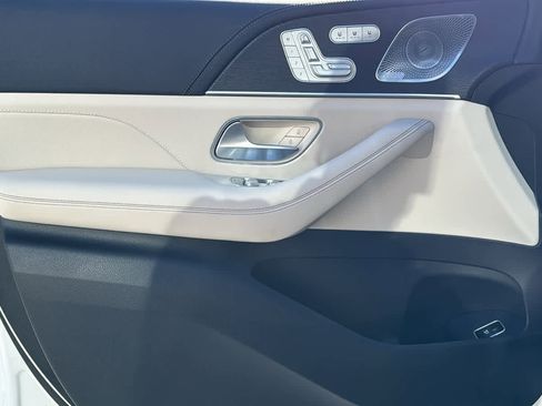 New 2026 Mercedes-Benz GLE 53 AMG 4MATIC image 15