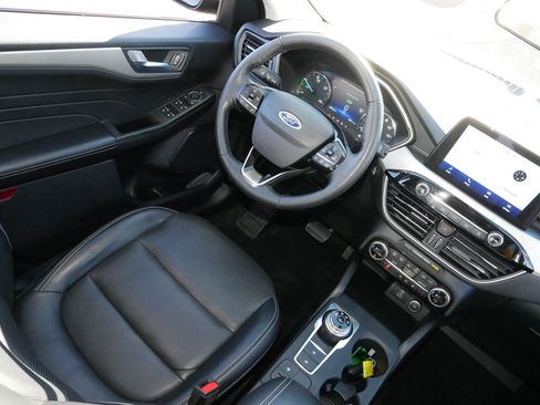 Used 2021 Ford Escape SEL image 9