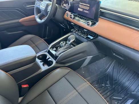New 2026 GMC Canyon AT4 AWD/4WD image 15