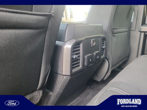 Used 2017 Ford F150 XLT w/ Equipment Group 302A Luxury AWD/4WD image 31