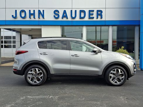 Used 2021 Kia Sportage EX w/ EX Technology Package AWD/4WD image 7