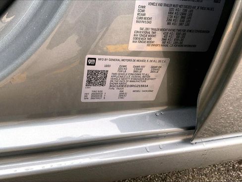 Used 2024 Chevrolet Silverado 1500 RST w/ Z71 Off-Road Package image 30