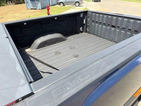 Used 2020 GMC Sierra 2500 AT4 w/ AT4 Premium Package AWD/4WD image 10
