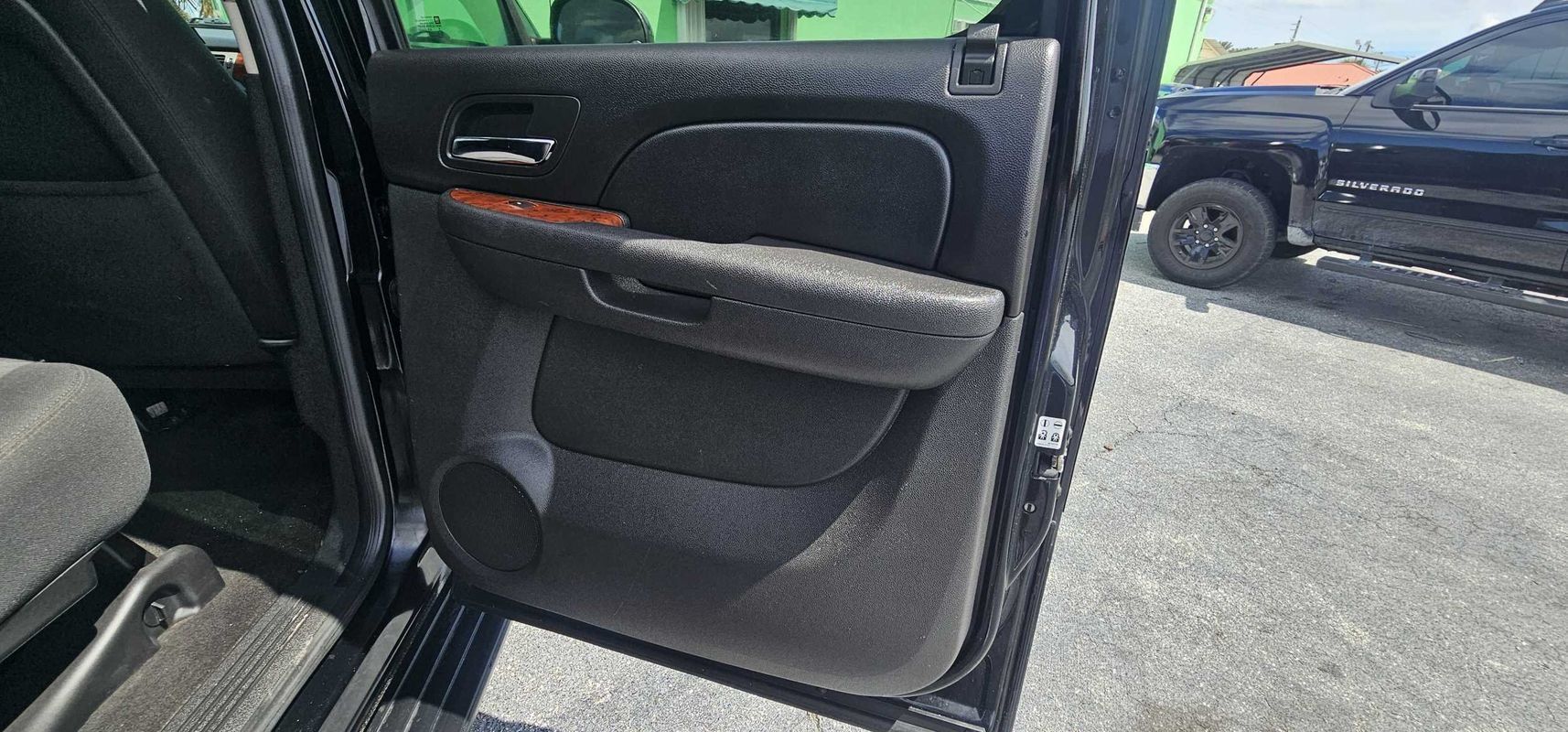Used 2012 Chevrolet Avalanche LS RWD image 26