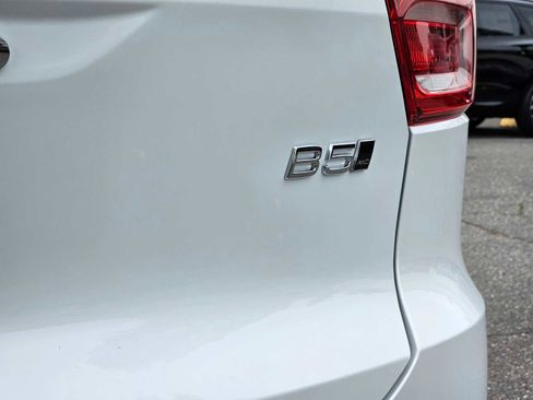 New 2026 Volvo XC40 B5 Core w/ Climate Package image 15