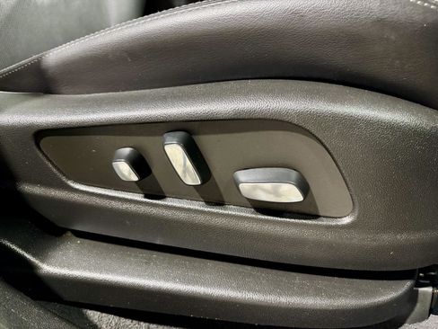 Used 2022 Cadillac XT5 Sportv image 15