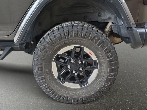 Used 2019 Jeep Wrangler Unlimited Rubicon AWD/4WD image 33