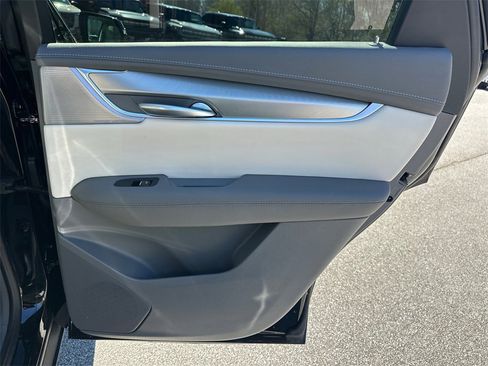 New 2026 Cadillac XT5 Premium Luxury w/ Driver Assist Package image 16