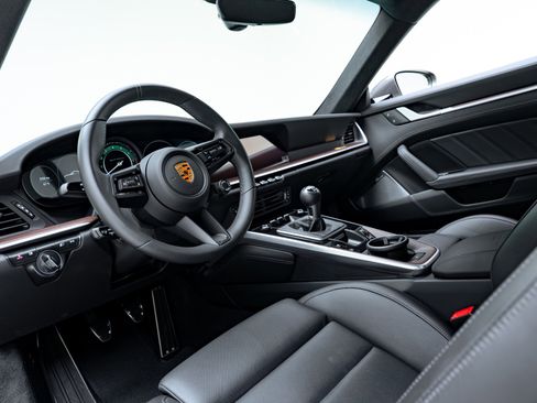 Used 2023 Porsche 911 Sport Classic image 43