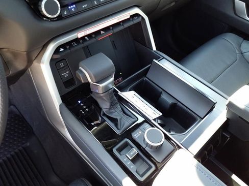 New 2025 Toyota Tundra Platinum image 17