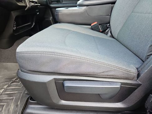 Used 2022 RAM 2500 Tradesman AWD/4WD image 25