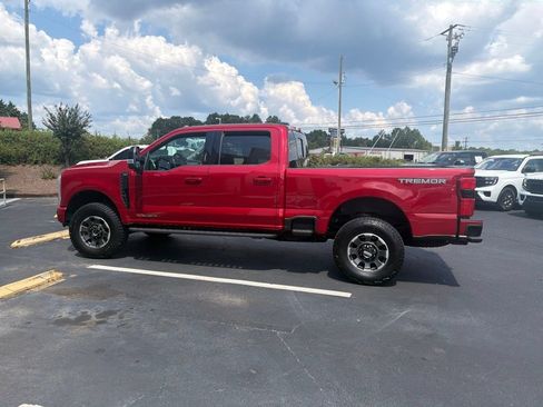 Used 2023 Ford F250 Lariat w/ Lariat Ultimate Package AWD/4WD image 7