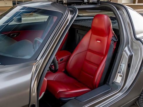 Used 2011 Mercedes-Benz SLS AMG Coupe image 14