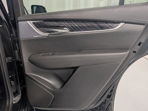 Used 2024 Cadillac XT6 Premium Luxury w/ LPO, Floor Liner Package AWD/4WD image 28