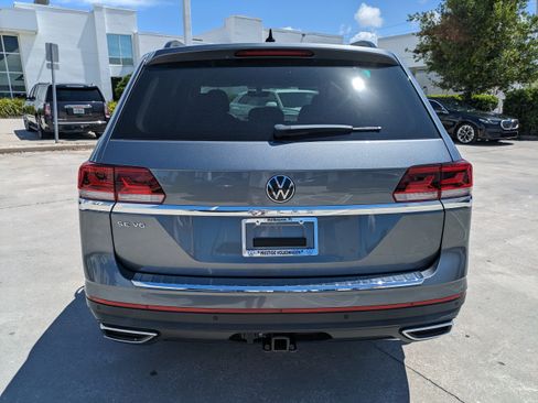 Certified 2023 Volkswagen Atlas SE FWD image 5