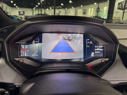 Used 2022 Lamborghini Huracan EVO image 21
