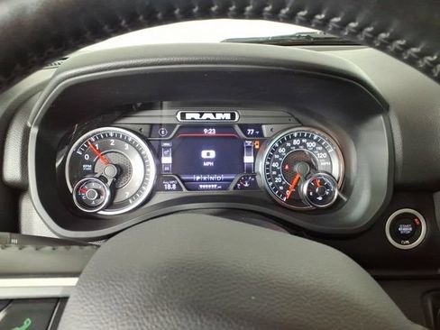 Used 2022 RAM 1500 Big Horn AWD/4WD image 18