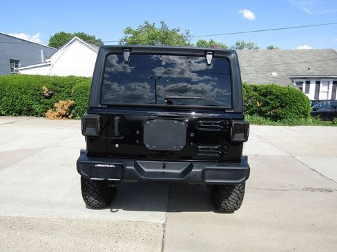 Used 2020 Jeep Wrangler Unlimited Sport AWD/4WD image 6