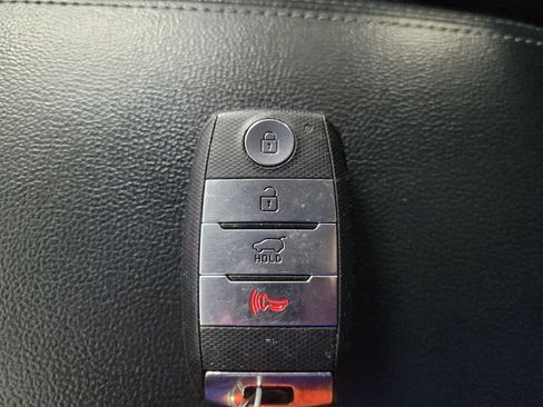 Used 2020 Kia Sorento S AWD/4WD image 32