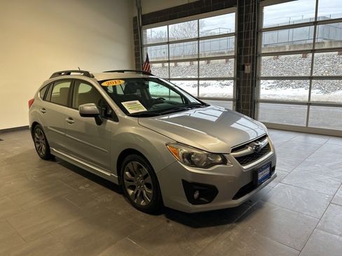Used 2013 Subaru Impreza 2.0i Sport Premium image 9