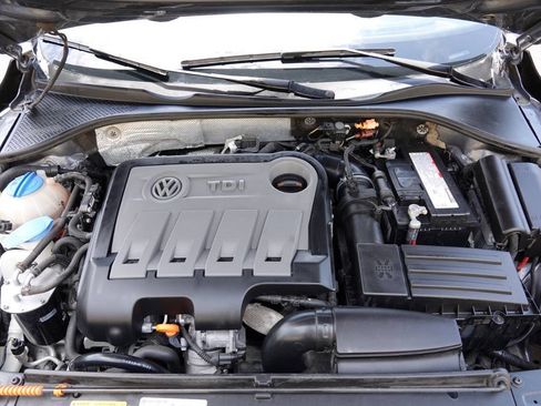 Used 2013 Volkswagen Passat TDI SEL Premium FWD image 87