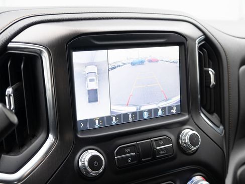 Used 2019 GMC Sierra 1500 AT4 w/ AT4 Premium Package AWD/4WD image 4