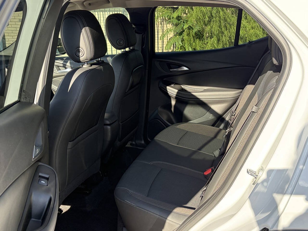 Used 2021 Buick Encore GX Preferred FWD image 22