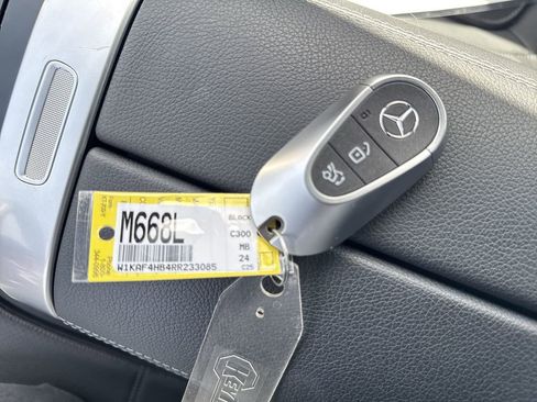 Used 2024 Mercedes-Benz C 300 4MATIC Sedan image 29
