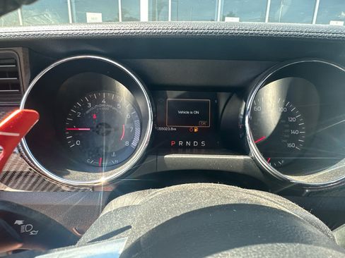 Used 2017 Ford Mustang GT RWD image 1