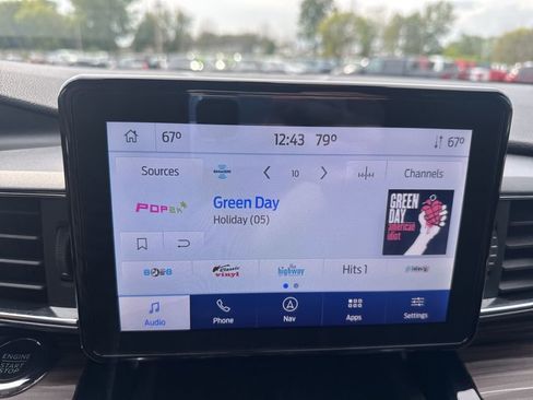 Used 2022 Ford Explorer Limited w/ Class IV Trailer Tow Package image 14