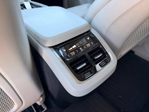 Used 2016 Volvo XC90 T6 Inscription w/ Protection Package Plus AWD/4WD image 29