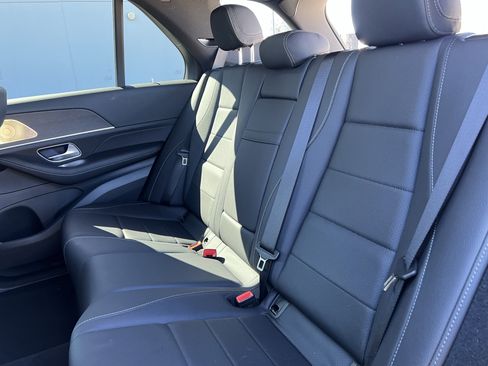 Certified 2026 Mercedes-Benz GLE 450 4MATIC image 33