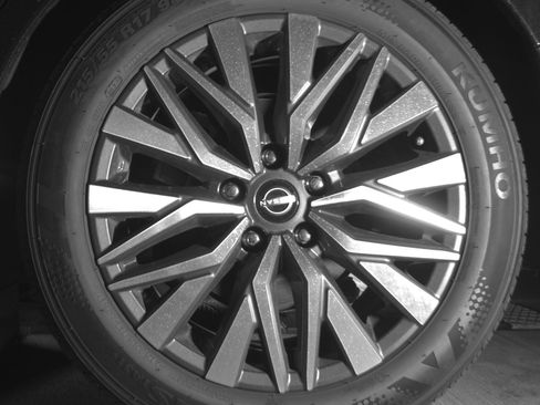 Used 2025 Nissan Altima 2.5 SV image 14