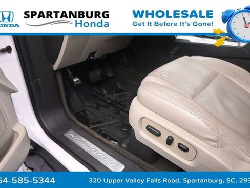 Used 2015 Ford Explorer Limited w/ Equipment Group 302A AWD/4WD image 12