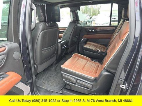 Used 2024 GMC Yukon XL Denali Ultimate w/ LPO, Floor Liner Package AWD/4WD image 16