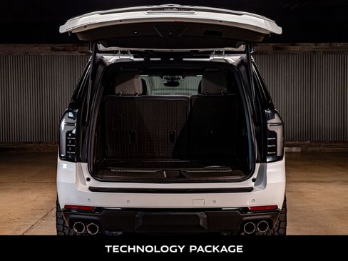 Used 2025 Chevrolet Tahoe Z71 w/ Z71 Off-Road Package image 9