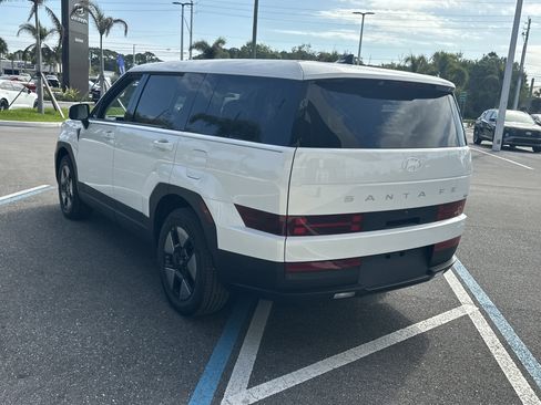 New 2026 Hyundai Santa Fe SE FWD image 8